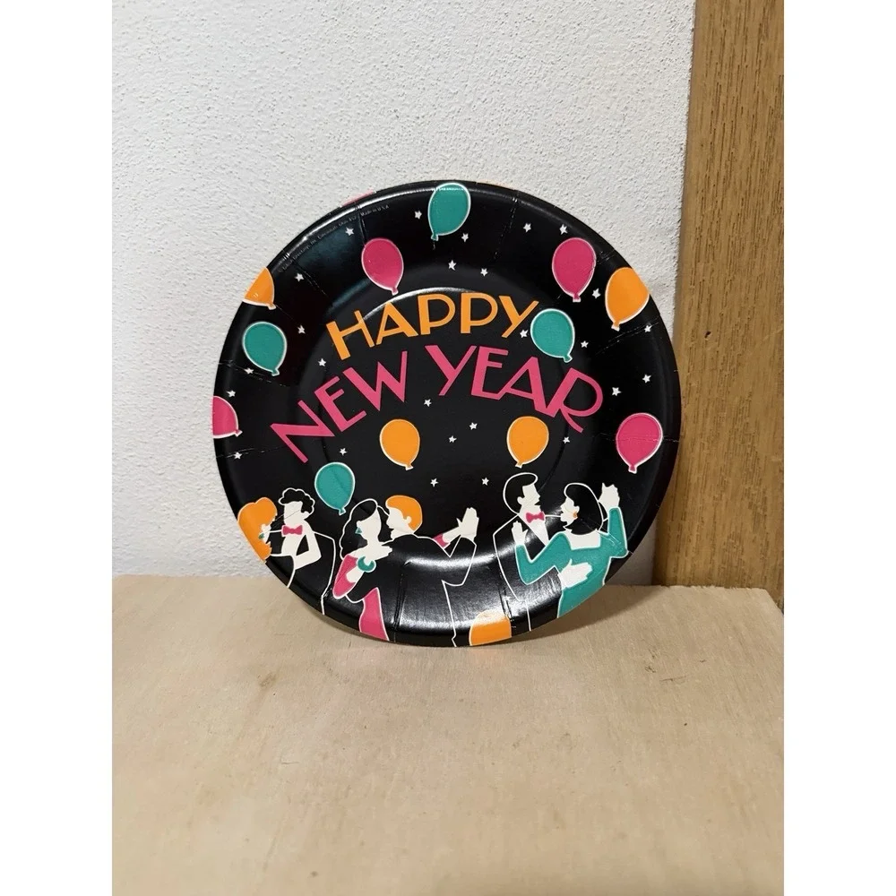 Happy New Year Vintage Disposable Plates X7